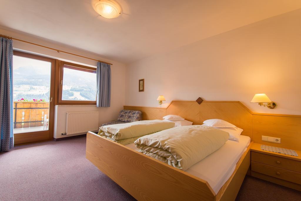 Hotel Alpenland Moso Exterior photo